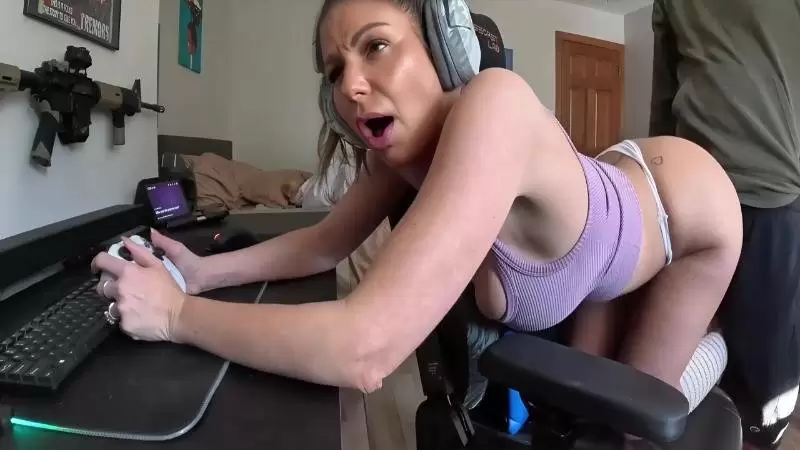 Brooklyn Chase – Free Use Gamer Girl Video Leaked