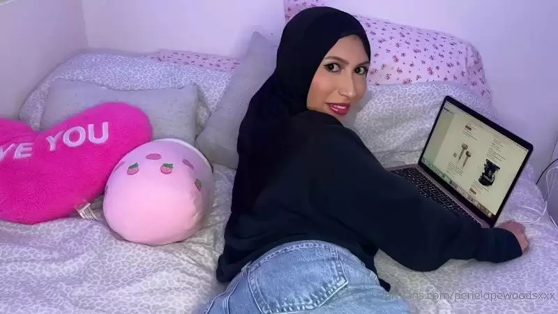 Penelope Woods – Hijab Stepsister Anal POV Video Leaked