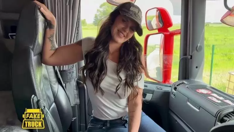 Arabella Mia – Best Friends GF Fucks The Fake Truck Driver Video Leaked
