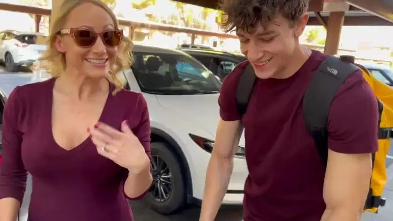 Crystal Clark – Step Mom Gets Double Stuffed For Thanksgiving Video Leaked